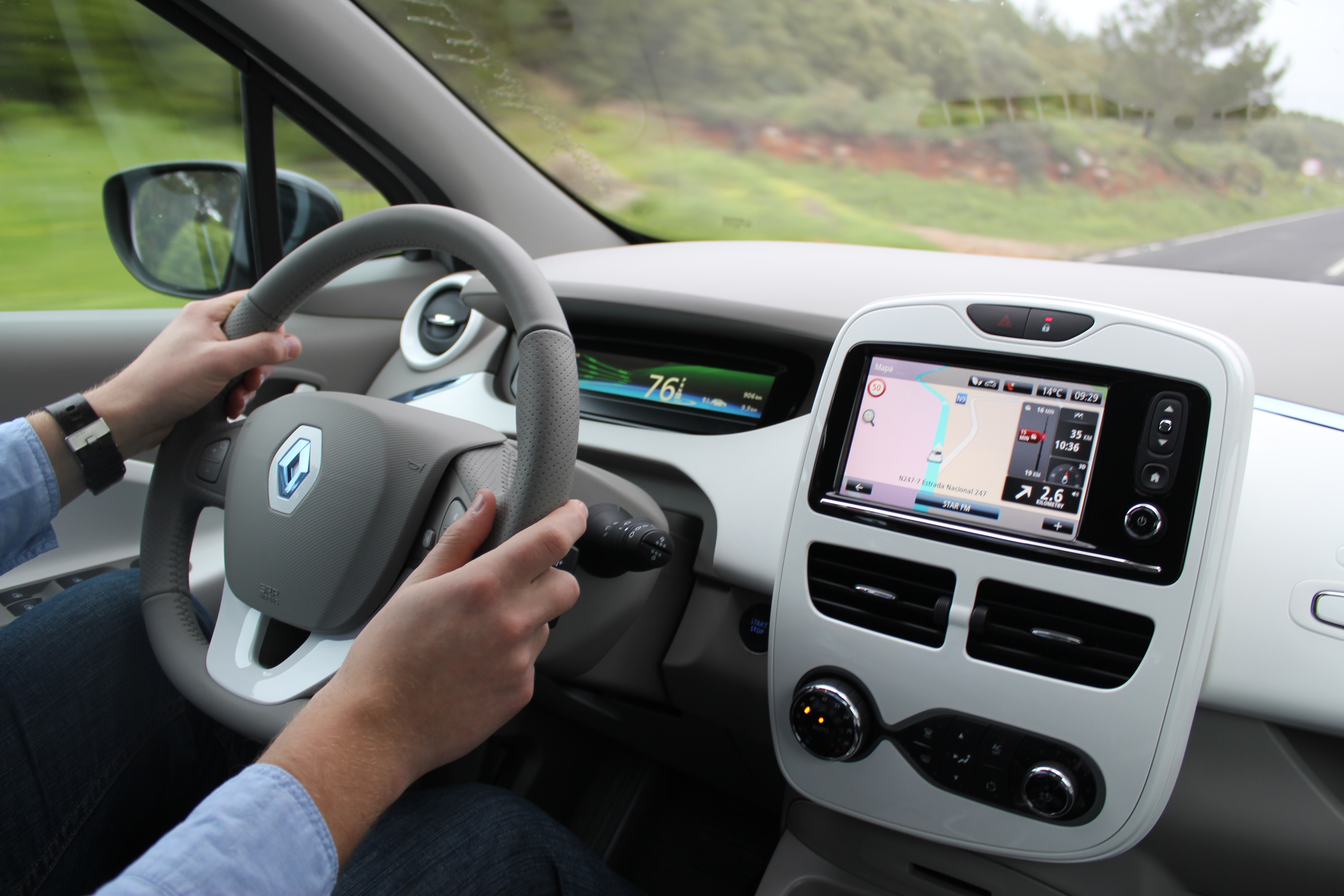 Rlink tablet w samochodzie nadeszły czasy connected devices