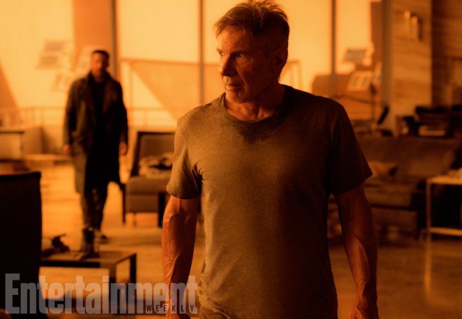 Blade Runner 2049 (2017) L-R: Ryan Gosling as K and Harrison Ford as Rick Deckard class="wp-image-77527"