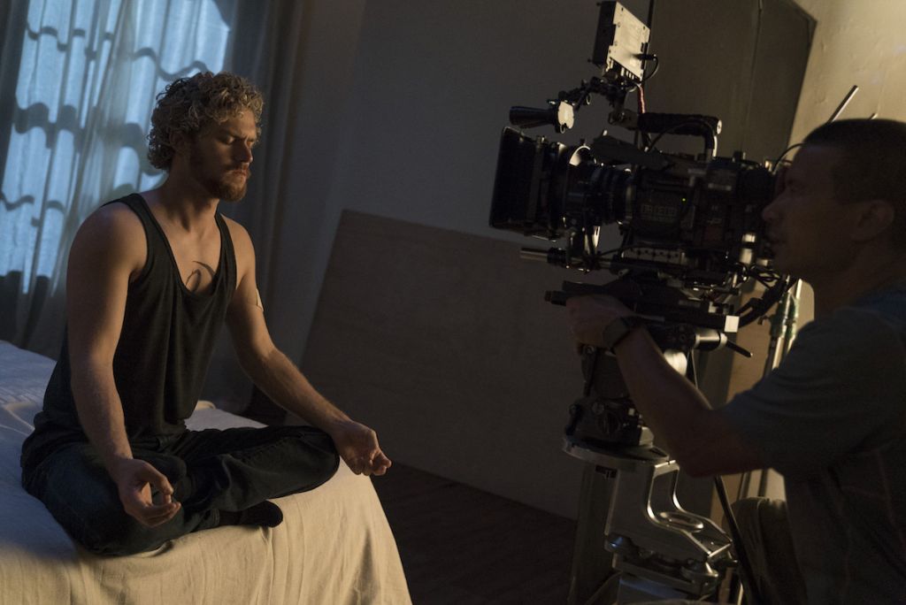 Iron Fist Marvel Netflix recenzja Finn Jones class="wp-image-81171" 