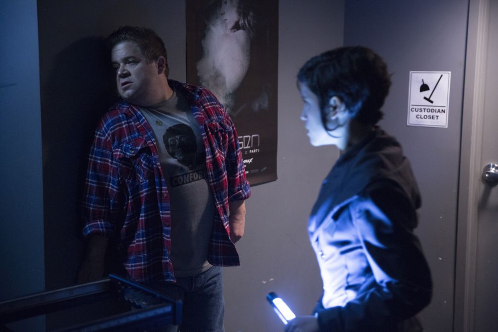 Wymiar 404 Dimension 404 recenzja - S01E02 Cinethrax class="wp-image-83241" 