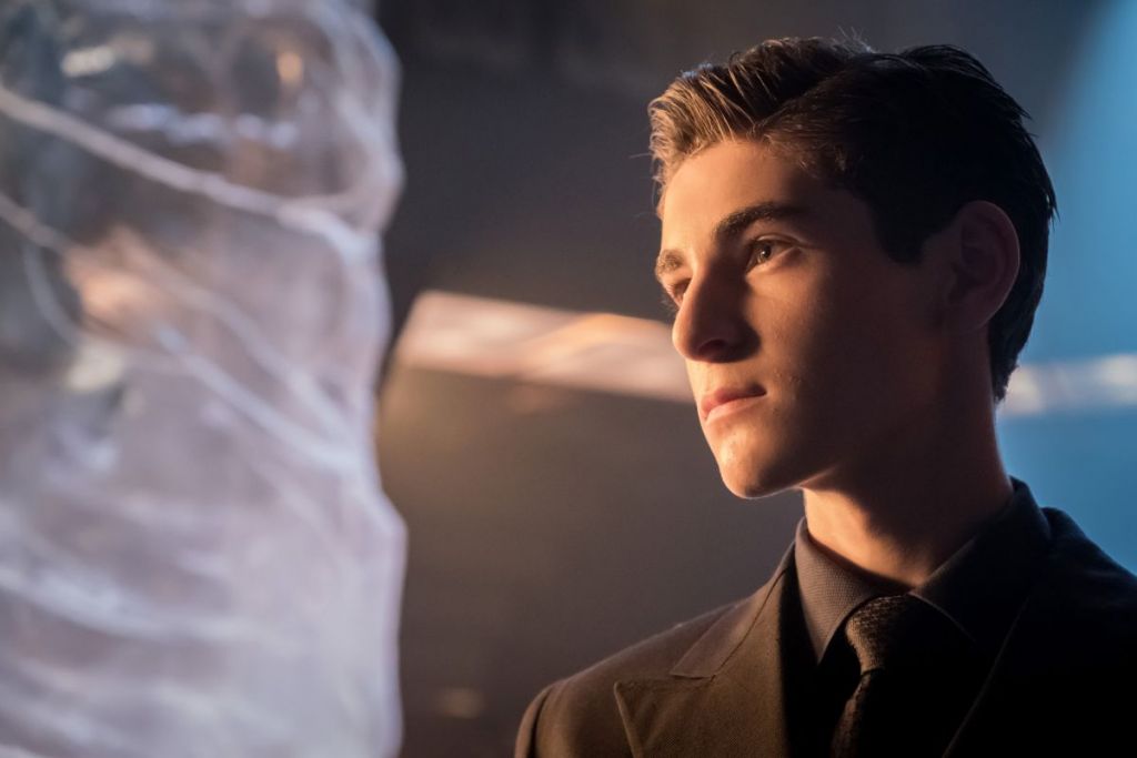 gotham 4 sezon recenzja class="wp-image-96409" 