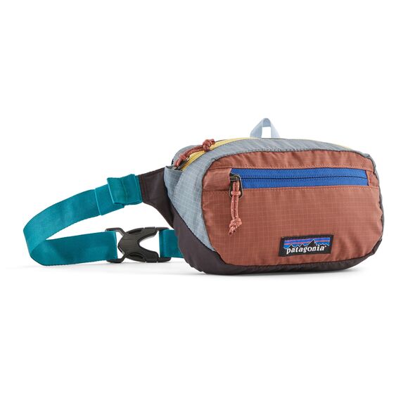 Torebka PATAGONIA Ultralite Travel Mini Hip POS WBF23_49447_PWKO_ANGLE miniaturka