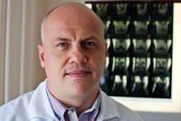 dr n. med. Konrad Słynarski