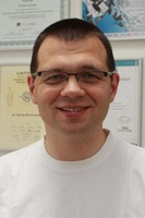 dr n. med. Adam Kozłowski