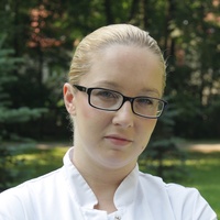 dr Olga Warszawik-Hendzel