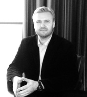 lekarz Gniewosław Zieliński