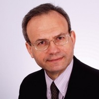 dr n. med. Marek Kośmicki