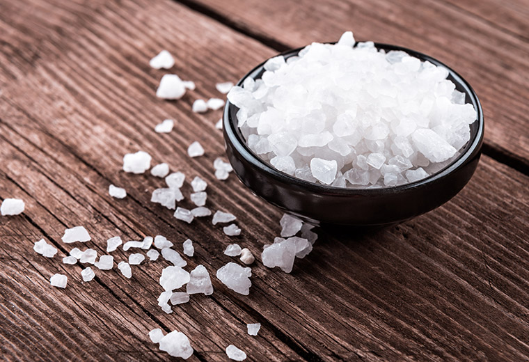 Skuteczne sposoby na organiczenie soli