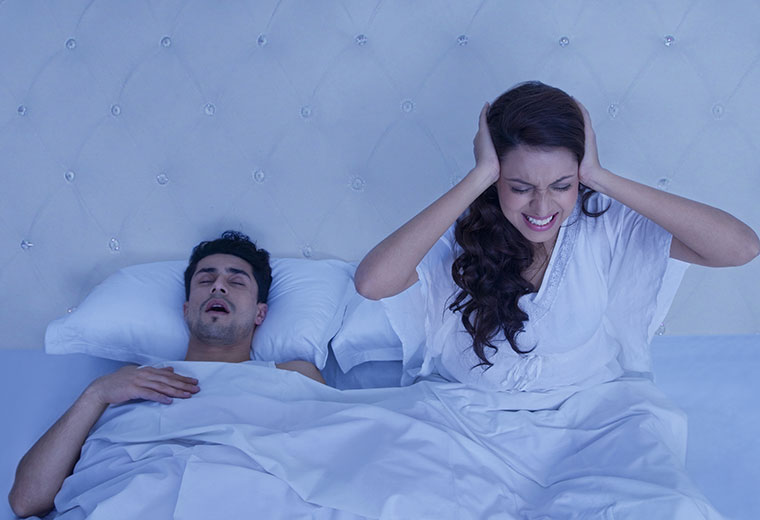 5 trików przeciw chrapaniu