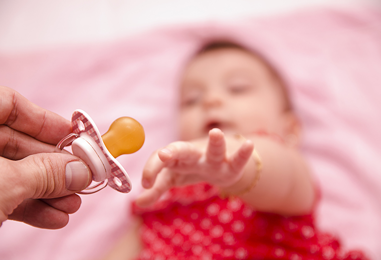 Jak odzwyczaić dziecko od smoczka?