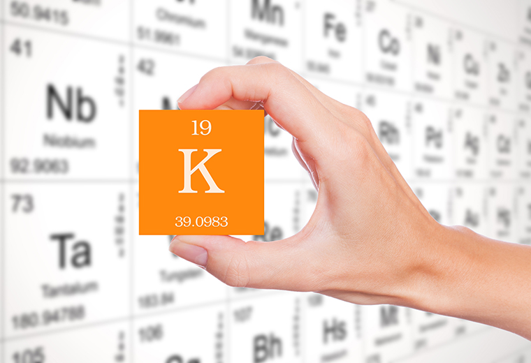 Symptomy niskiego poziomu potasu - jakie znaki daje organizm?