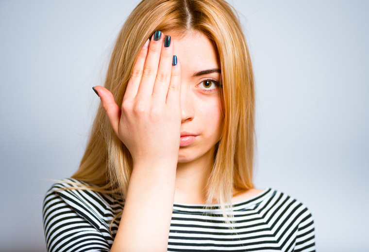 Pokanaj problem podkrążonych oczu