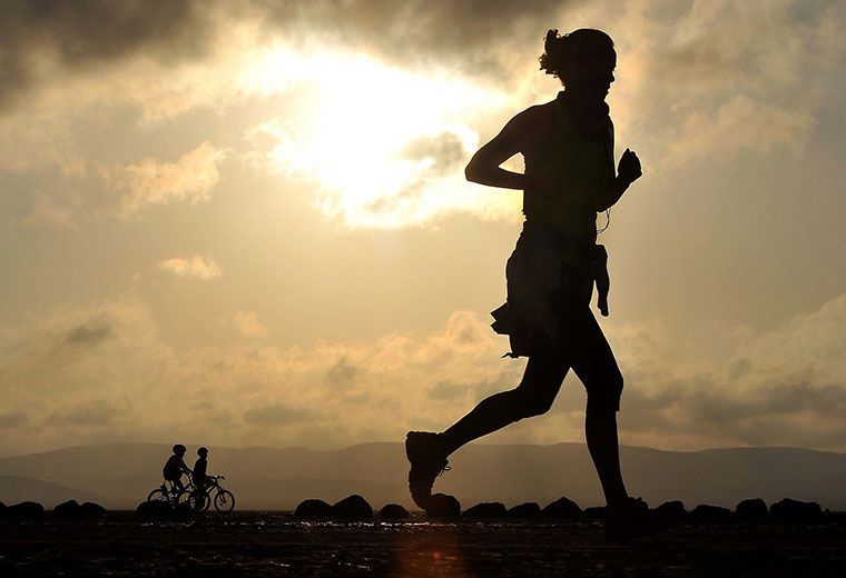 Biegać szybko, czy długo aby łatwiej zrzucić zbędne kilogramy?