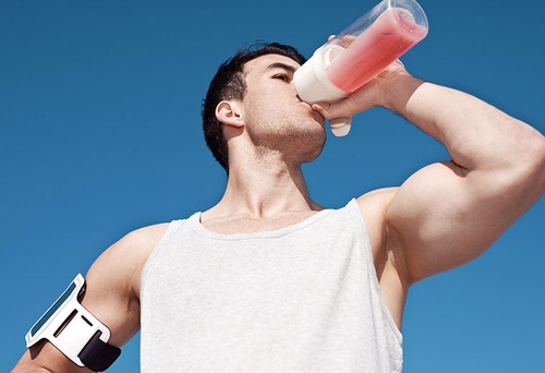 Czy popijać w czasie …