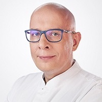 dr n. med. Piotr Wychowański
