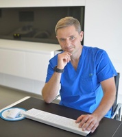 dr n. med. Bartłomiej Galarowicz