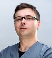 lek. med. Krzysztof Serafin