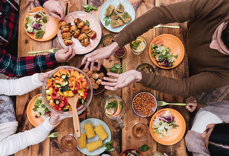Fot. do artykułu: 'Wspólne posiłki wzmacniają więzi …'
