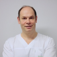 lek. dent. Szymon Dudek