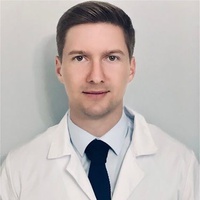 lekarz Konrad Samborski