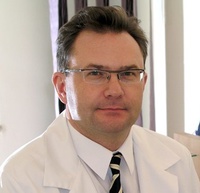 dr Mirosław Maćkowiak