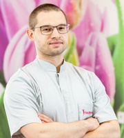 lekarz Kacper Szczudlik