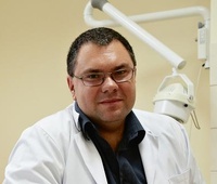 dr Sławomir Warzęchowski