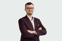 lekarz Tomasz Grądzki