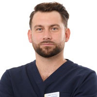 lek. stom. Tomasz Dohnal