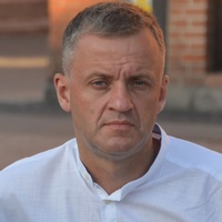 lekarz Jarosław Jakiel