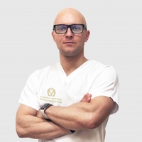 dr n. med. Krzysztof Dąbrowski