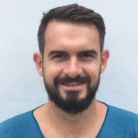 lekarz Paweł Prostak