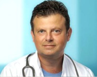 lekarz Piotr Gross