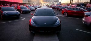 Tesla Model 3 brakuje chętnych