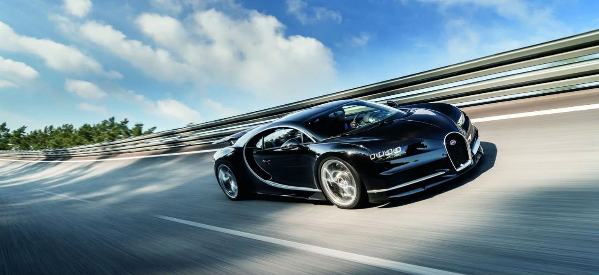 Tak się robi akcje serwisowe: wymiana poduszek w dwóch egzemplarzach Bugatti Chiron