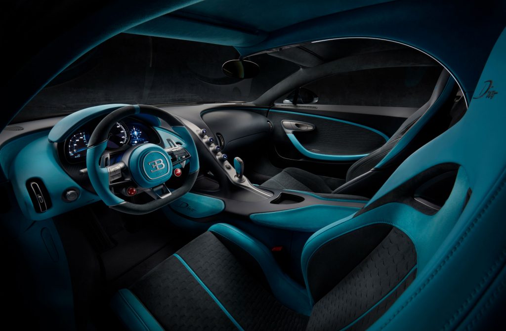 Bugatti divo салон