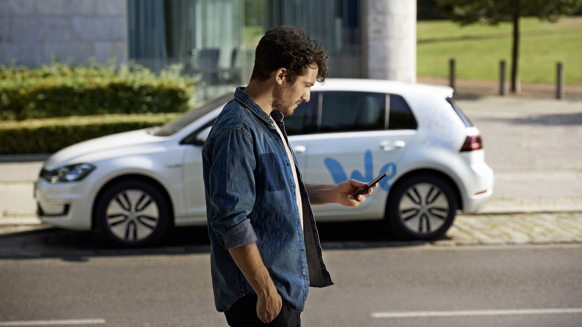 Volkswagen inwestuje w carsharing i planuje zmienić profil działalności