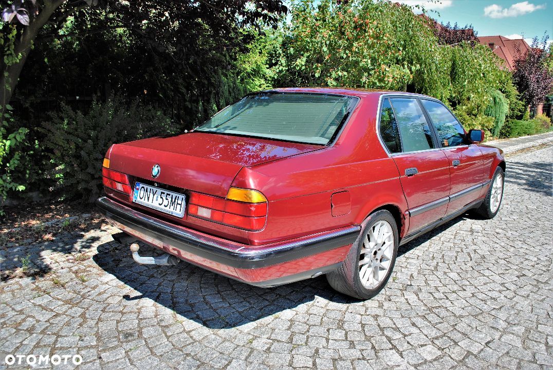 BMW 7 E32 