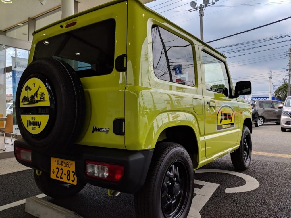 Jak jeździ nowe Suzuki Jimny? Wrażenia z jazdy wersją japońską