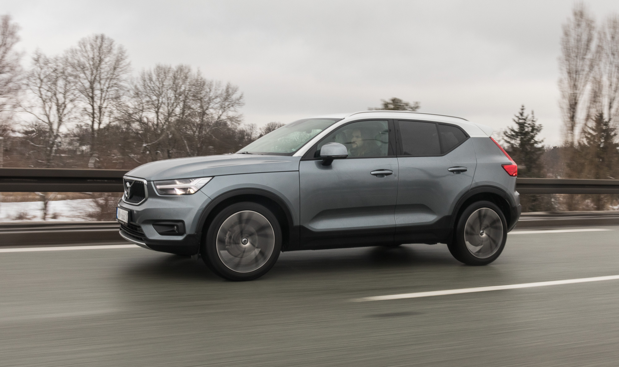 Trzy cylindry, skrzynia manualna: takie Volvo XC40 ma sens. Oto nasz test