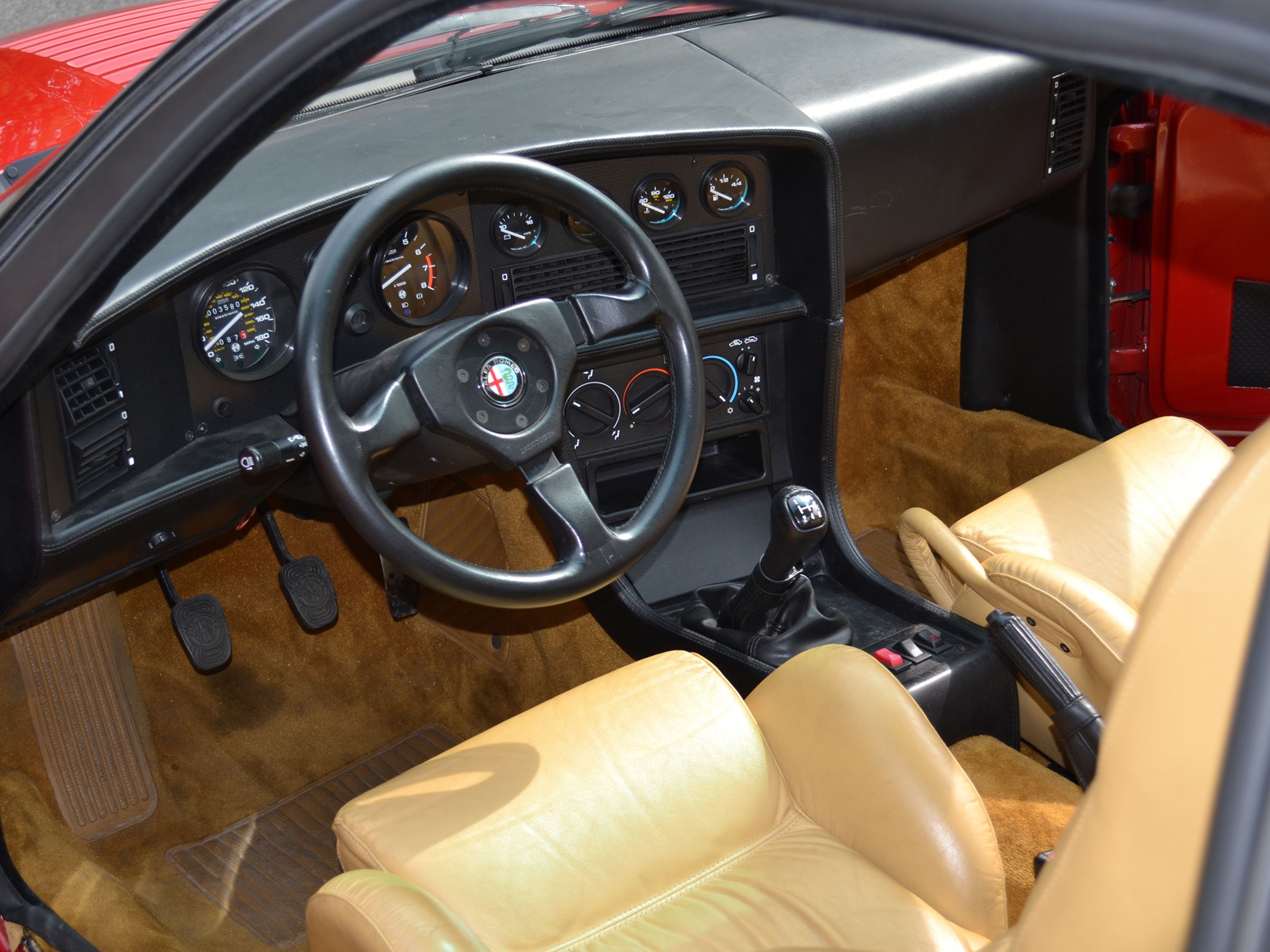 Alfa Romeo SZ historia 
