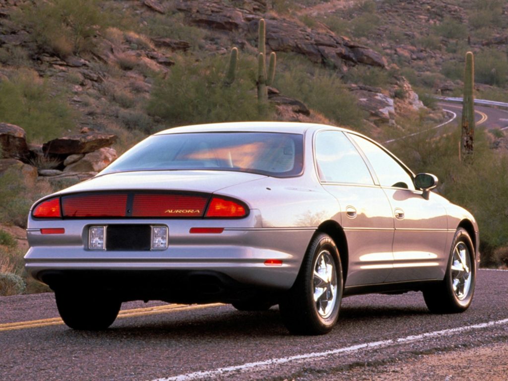 Oldsmobile aurora v8