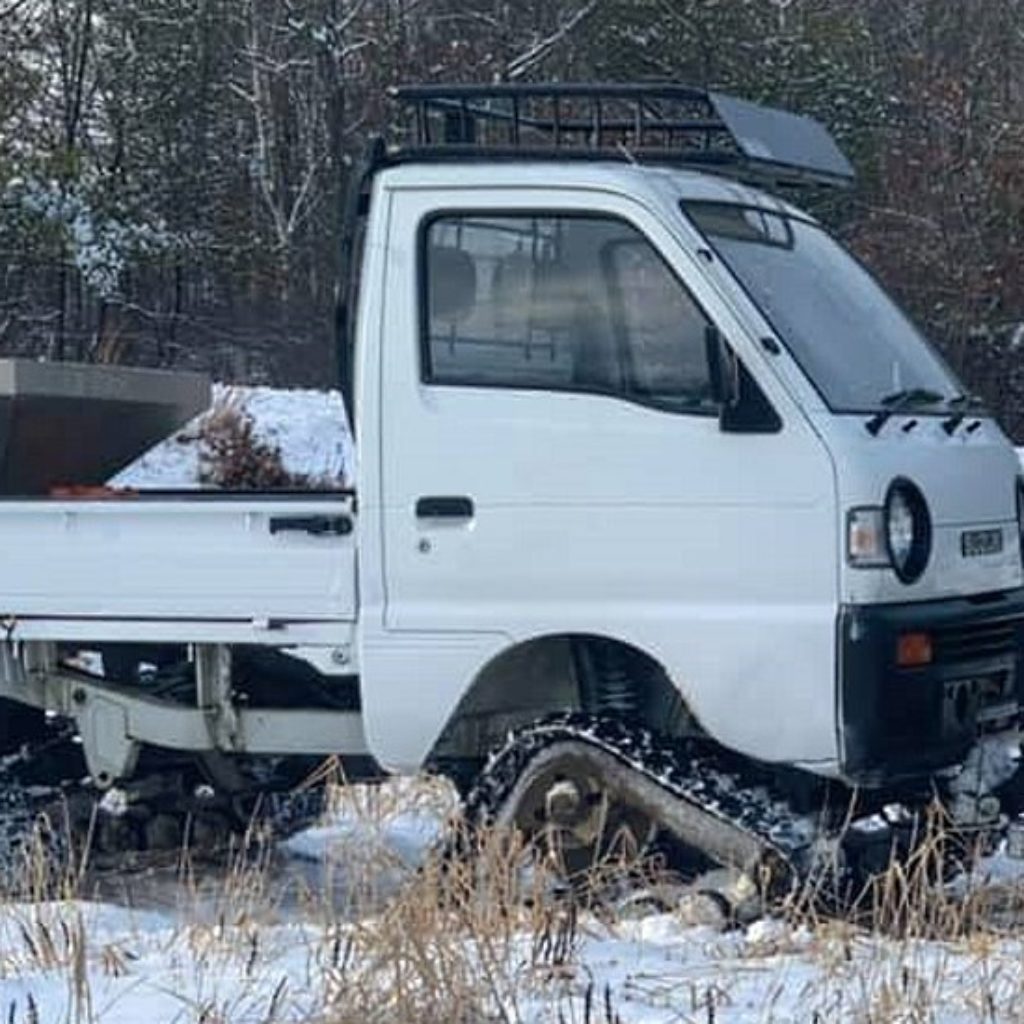 Suzuki Carry przerobione na pług śnieżny? Nie potrzebuję
