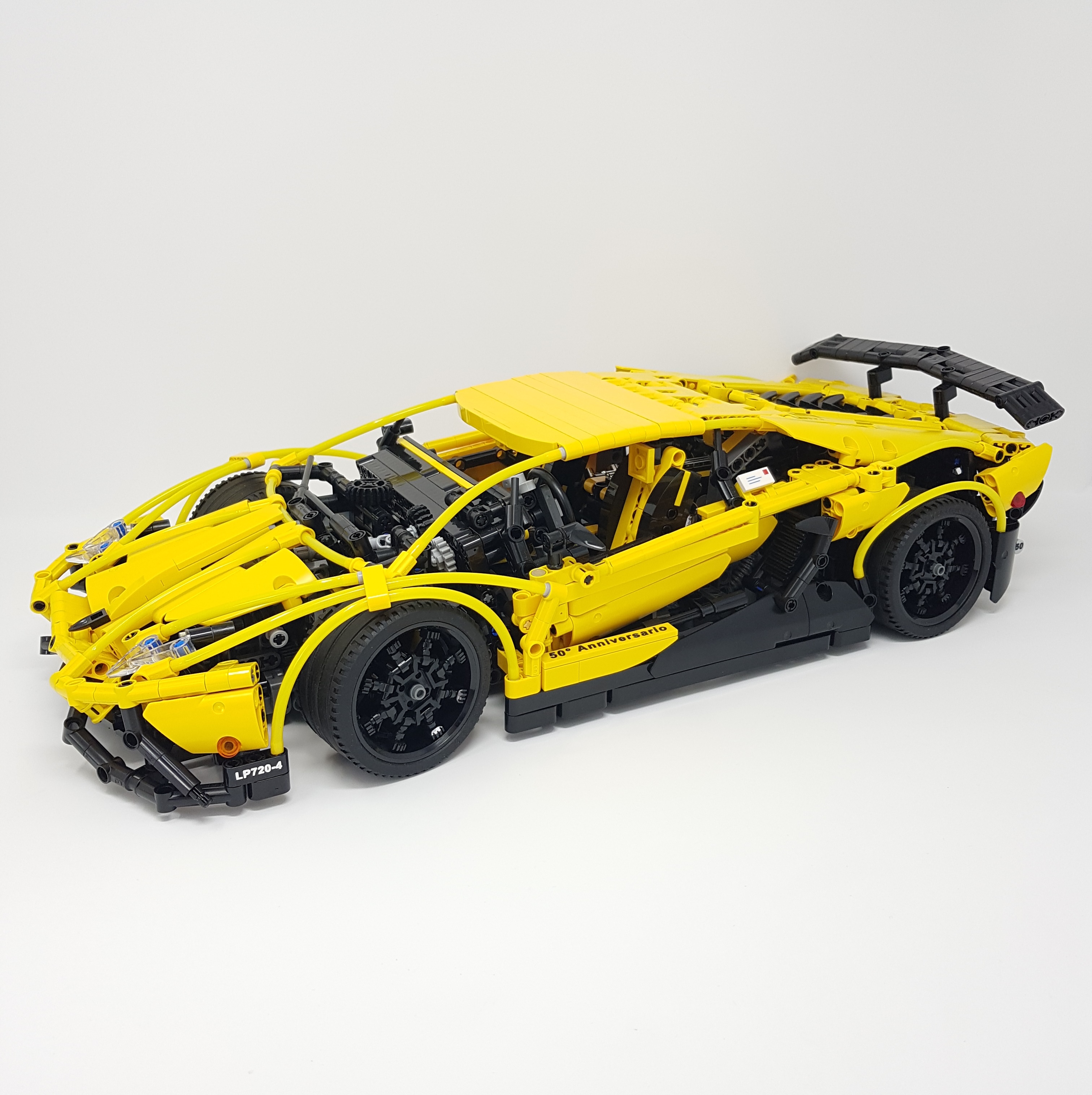 Lamborghini z Lego Technic - prawdopodobnie Sian FKP 37