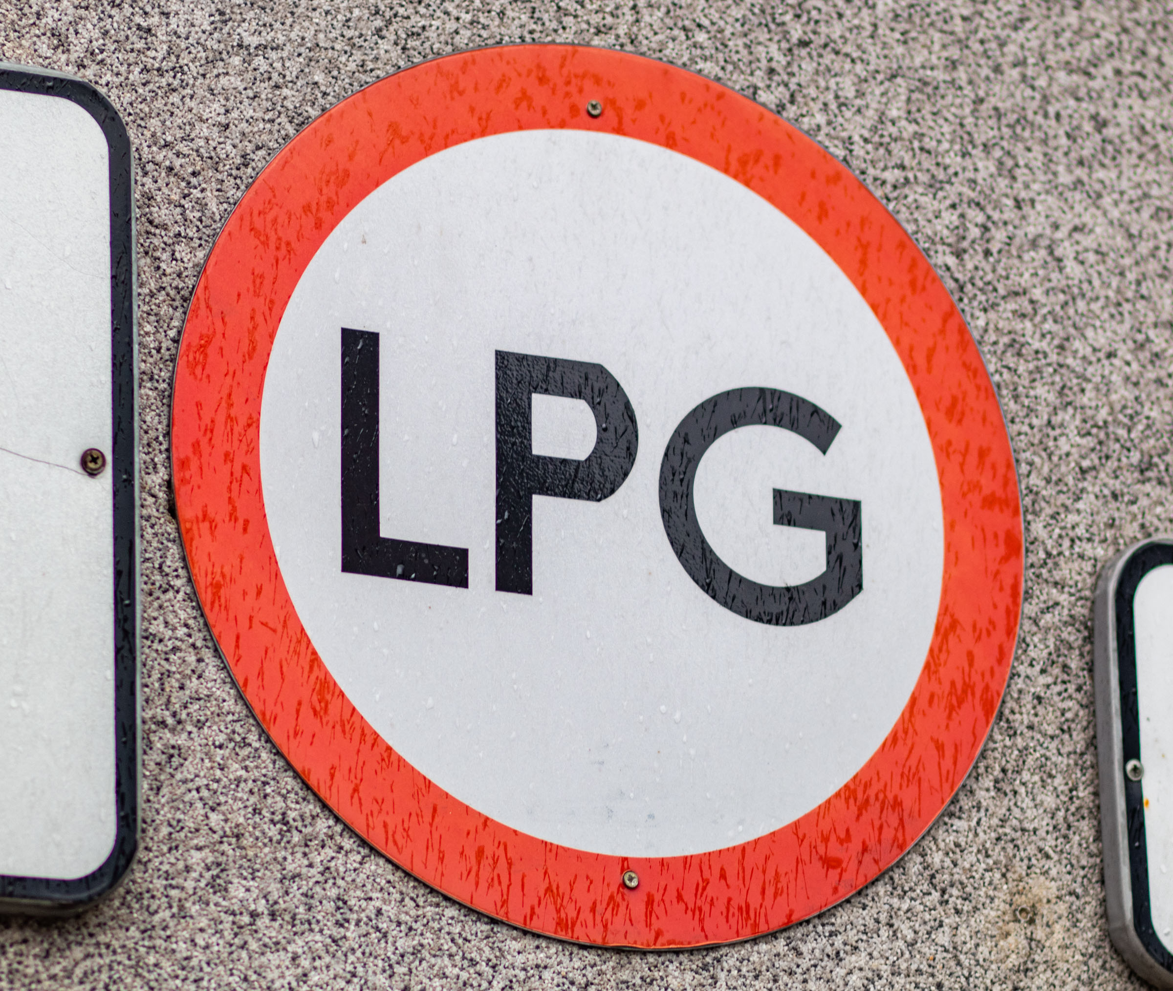 Samochód z LPG może parkować w garażu podziemnym. Tylko