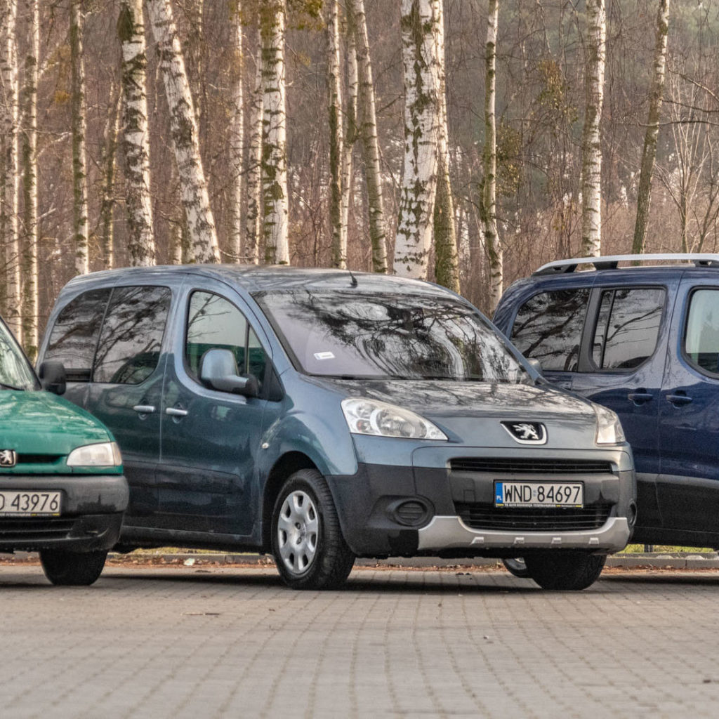 Peugeot Partner I i II generacji kontra nowy Rifter, czyli