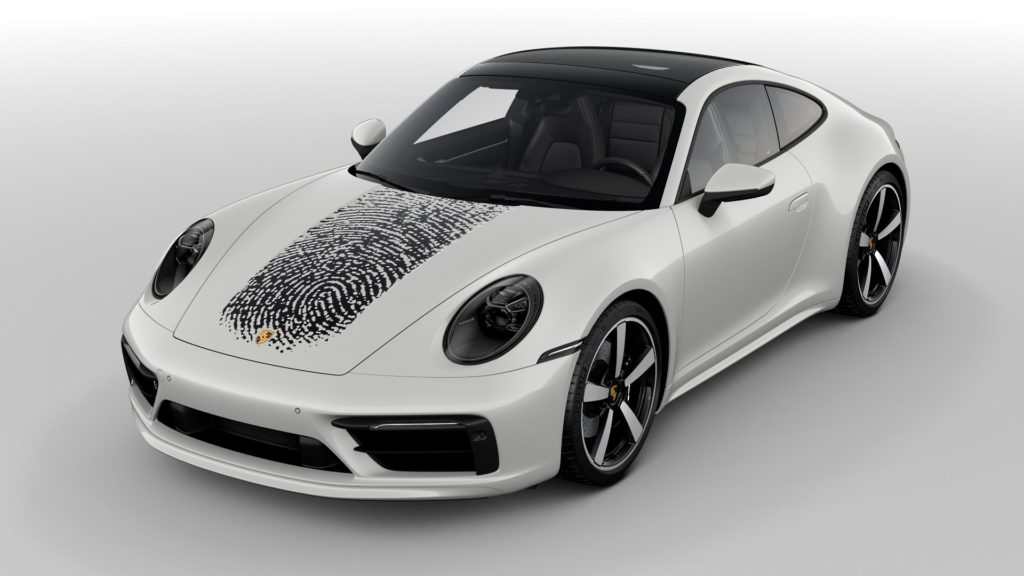 Porsche oferuje nową opcję. To nadruk linii papilarnych na