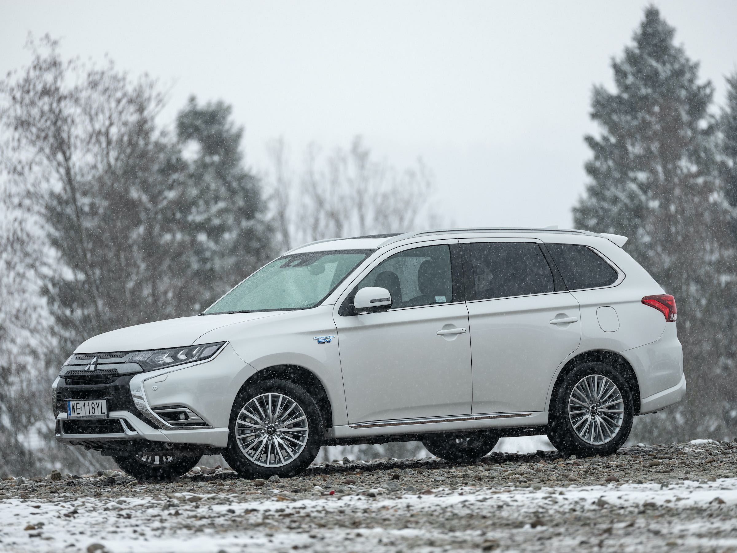 Mitsubishi Outlander PHEV znowu w polskich cennikach