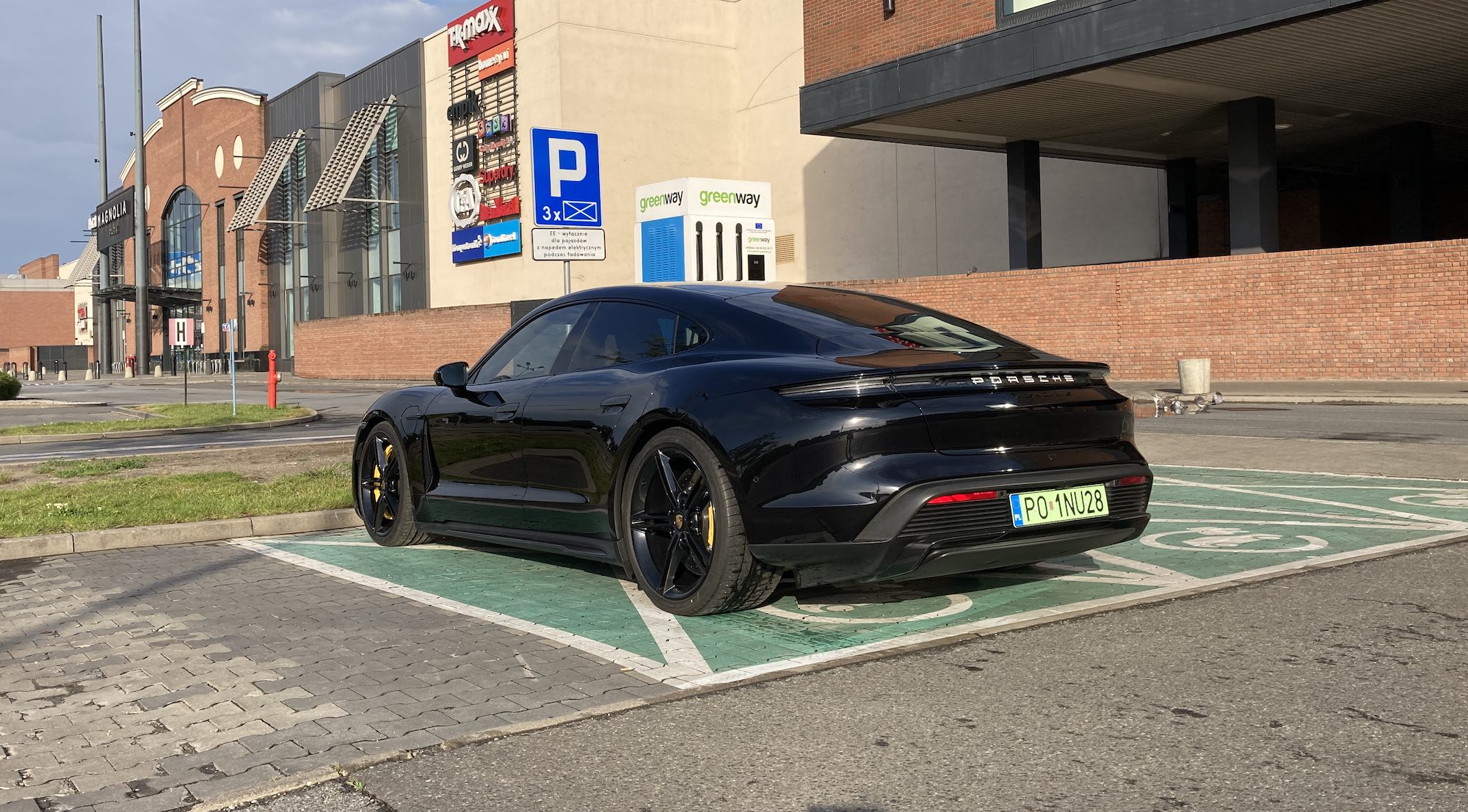 Porsche Taycan Range anxiety