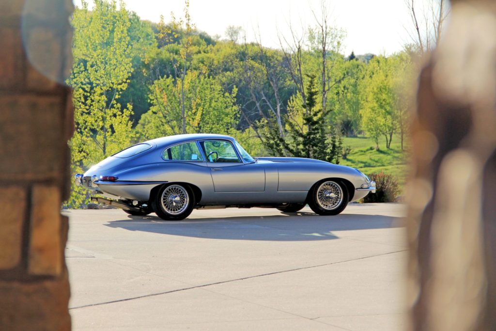 Jaguar E-Type restomod